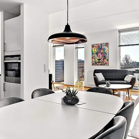 Romo Iv Apartment