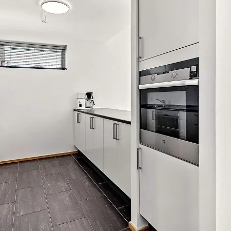 Romo Iv Apartment *